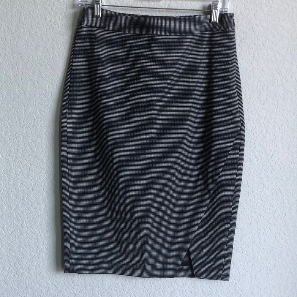 NWT Banana Republic Bi Stretch Wrap Pencil Skirt Ponte Knit Black White